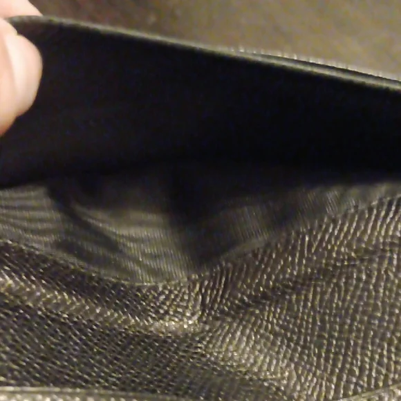 BVLGARI Vintage Rare Black Wallet with Snap Closure (EUC) - Picture 6 of 12